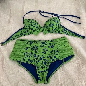Abercrombie & Fitch Green blue floral print XS top and Small bottoms